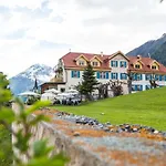 Meisser Superior Hotel 3*